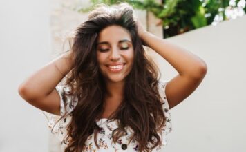 5 traitements naturels pour hydrater et adoucir les cheveux épais et secs Cheveux épais revitalisés
